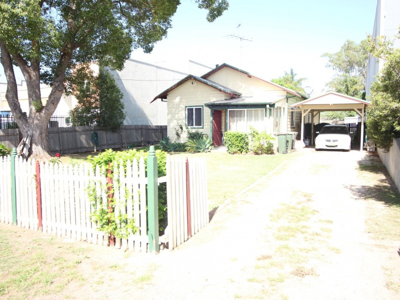 34 Aero Road, Ingleburn NSW 2565