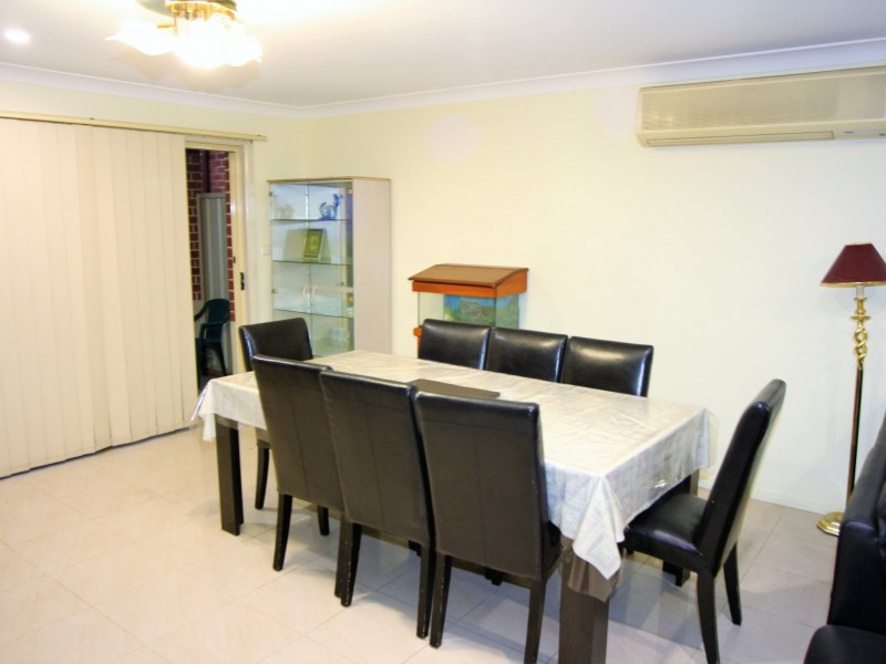 4/27-29 Marjorie Close, Casula NSW 2170