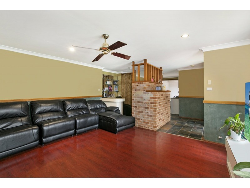 5 Peat Close, Eagle Vale NSW 2558