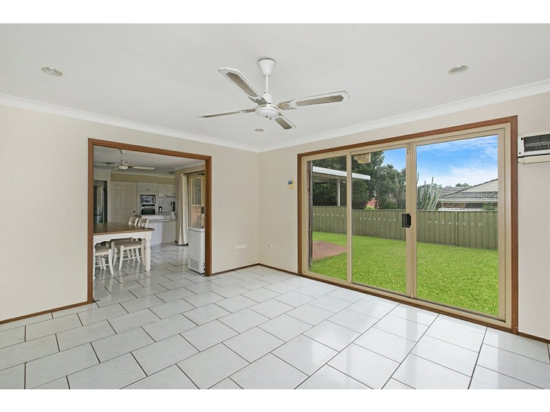 5 Peat Close, Eagle Vale NSW 2558