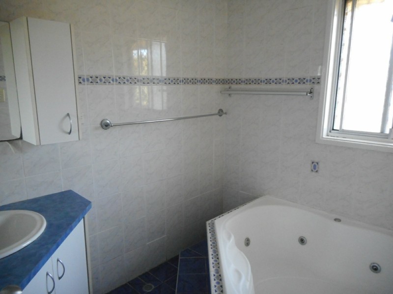 6 Jaclyn Street, Ingleburn NSW 2565