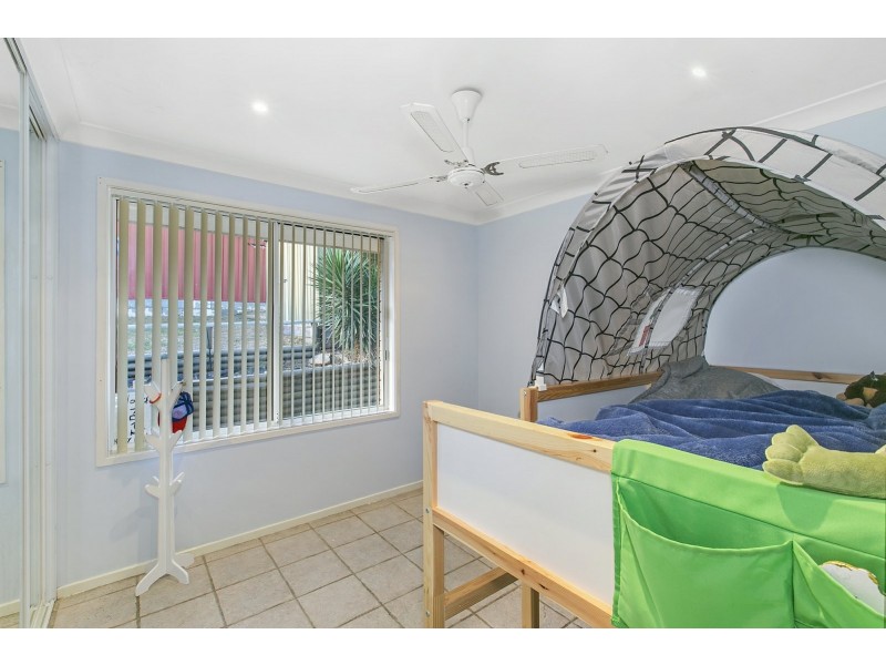 30 Downes Crescent, Currans Hill NSW 2567