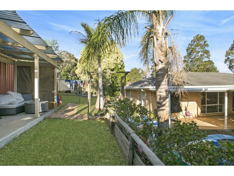 30 Downes Crescent, Currans Hill NSW 2567