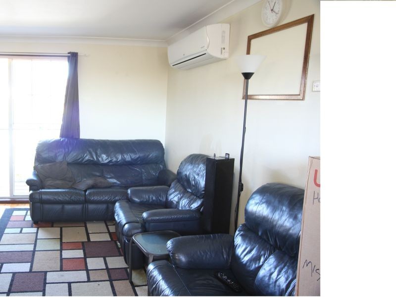 11 Chaperon Cres, Minto NSW 2566