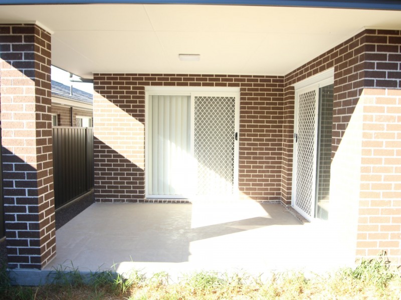 39 Steward Drive, Oran Park NSW 2570