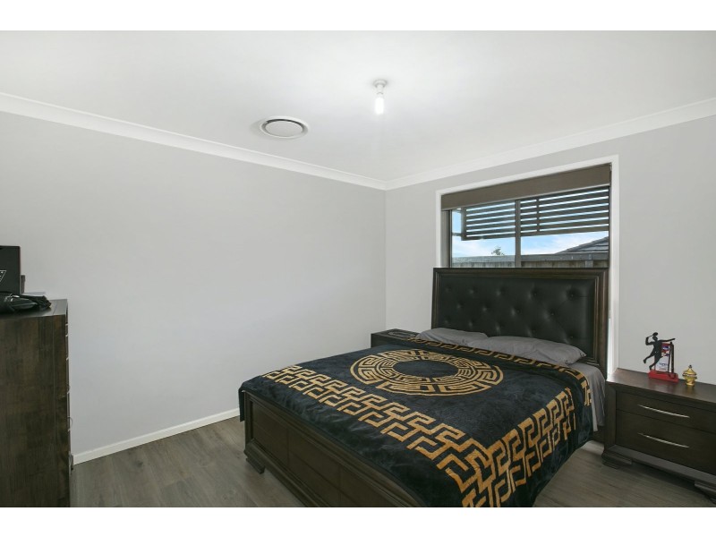 35 Gawler Avenue, Minto NSW 2566