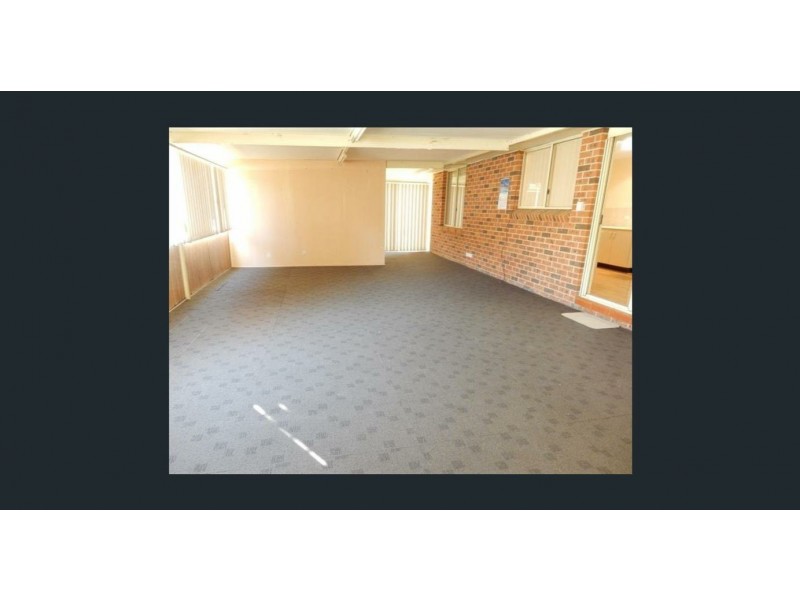 8 Cornelian Avenue, Eagle Vale NSW 2558