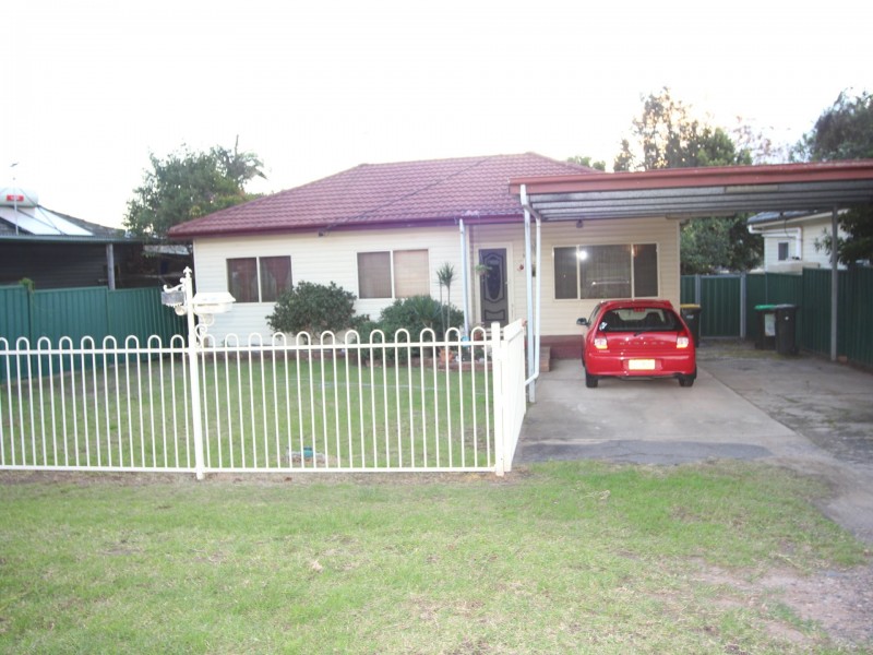 9 Waminda Avenue, Campbelltown NSW 2560