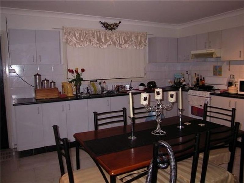 26 Defoe St, Wiley Park NSW 2195