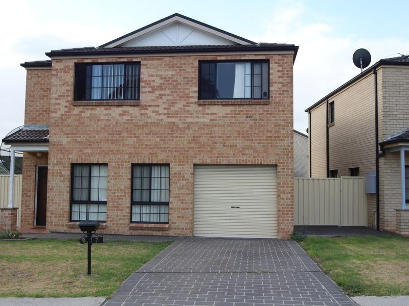 7 Pine Road, Casula NSW 2170