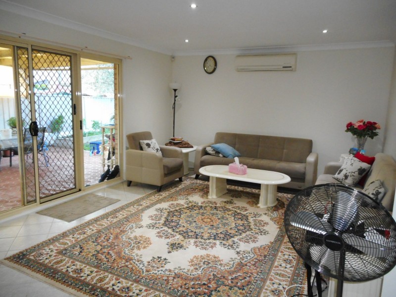 7 Chienti Place, Prestons NSW 2170