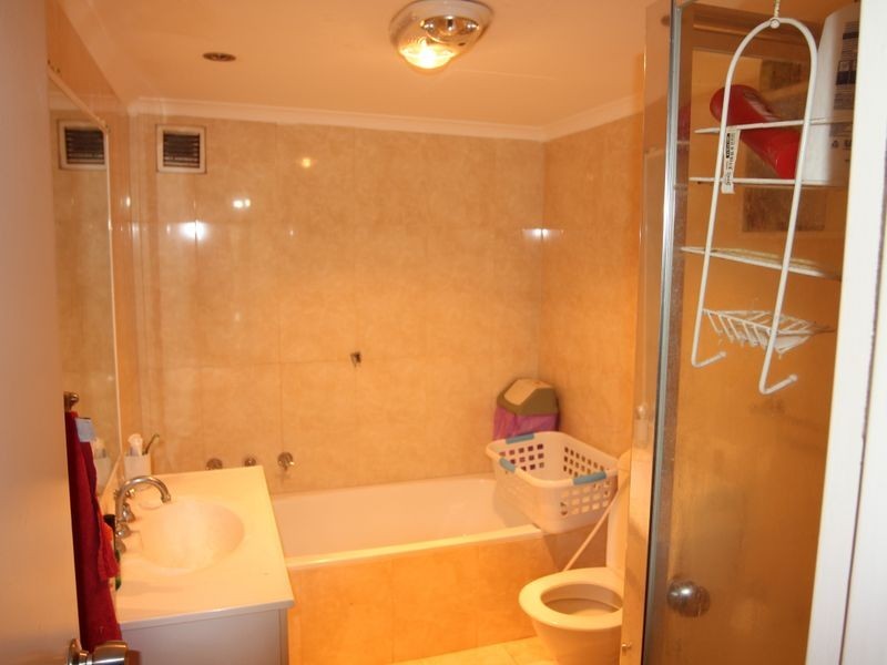 31/3 Riverpark Drive, Liverpool NSW 2170