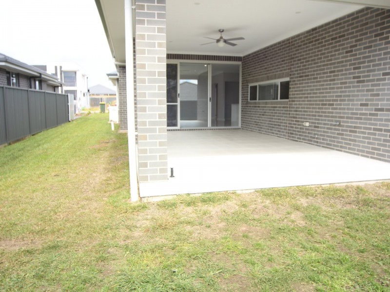 7 Milton Circuit, Oran Park NSW 2570