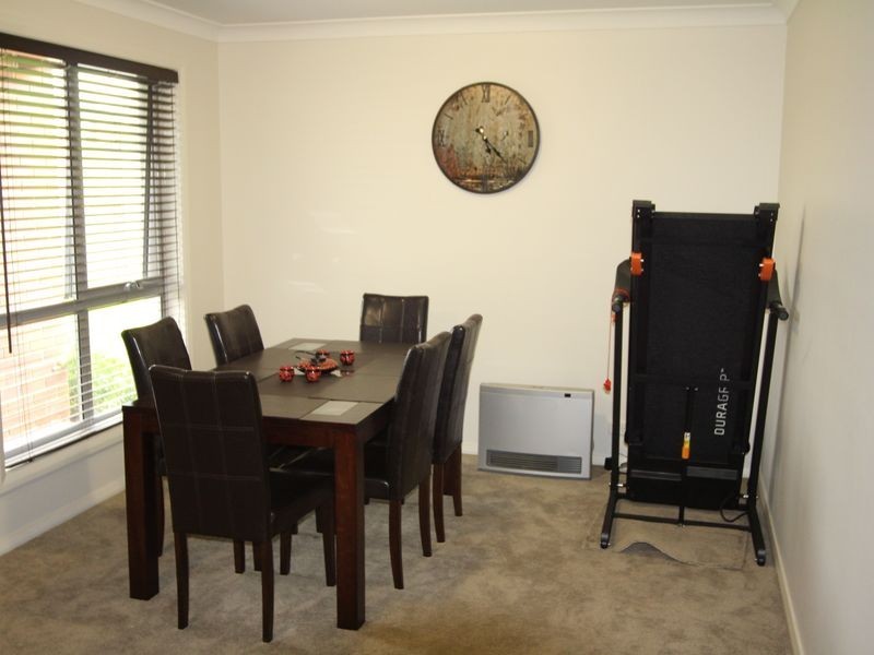 46 Sovereign CCT, Glenfield NSW 2167