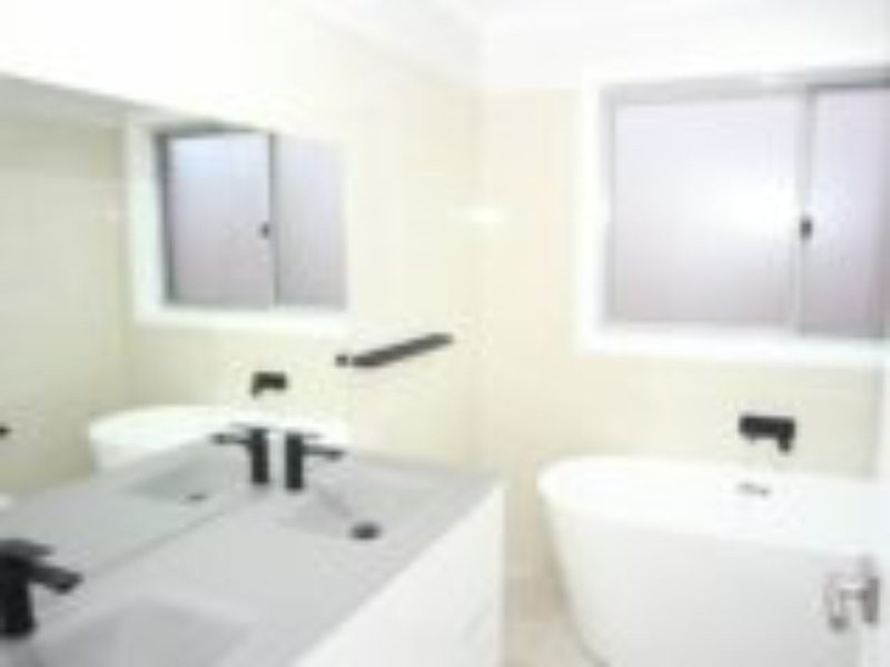 8A Milky Way, Campbelltown NSW 2560