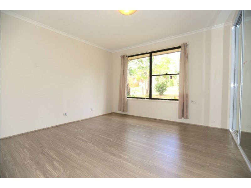 12 Plowman Road, Minto NSW 2566