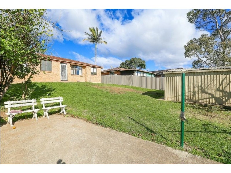 12 Plowman Road, Minto NSW 2566