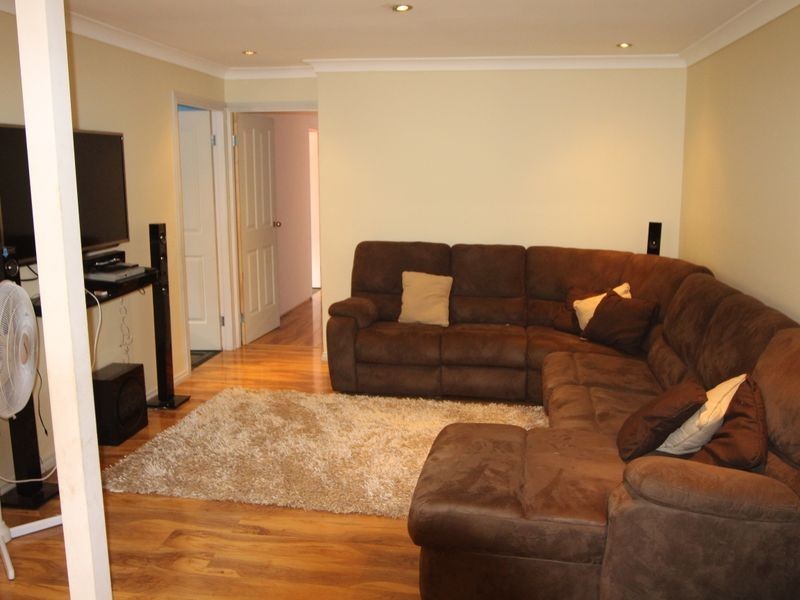 99 Harrow Road, Glenfield NSW 2167