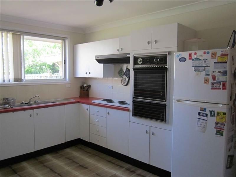 4/209 Harrow Rd, Glenfield NSW 2167