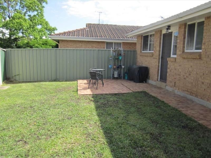 4/209 Harrow Rd, Glenfield NSW 2167