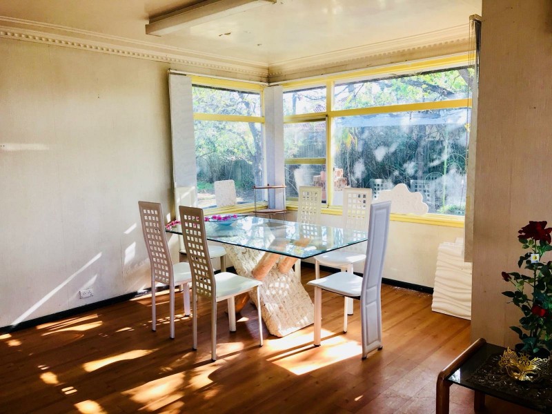 2 Sixth Avenue, Macquarie Fields NSW 2564