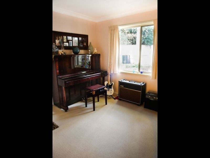 3 Drumalbyn St, Ingleburn NSW 2565