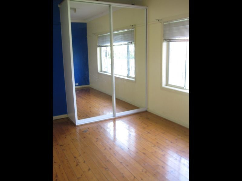 10 Kitson Place, Minto NSW 2566