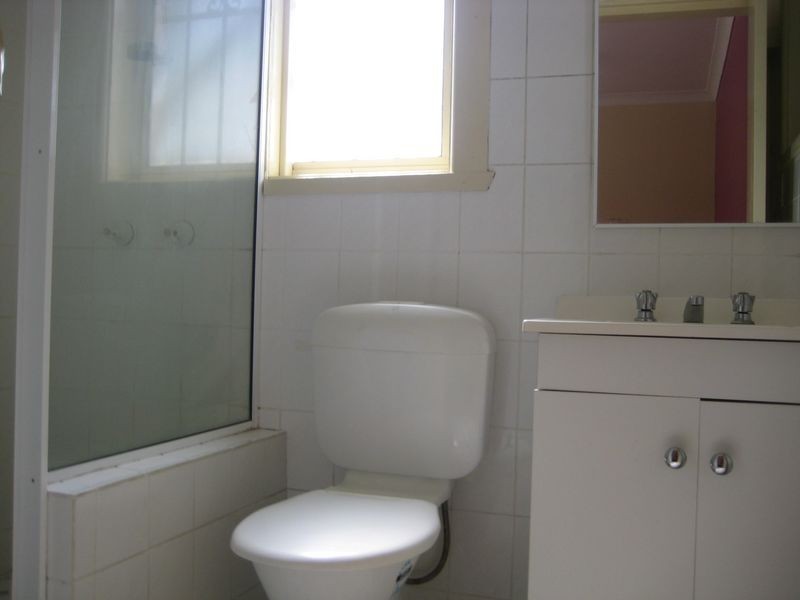 10 Kitson Place, Minto NSW 2566