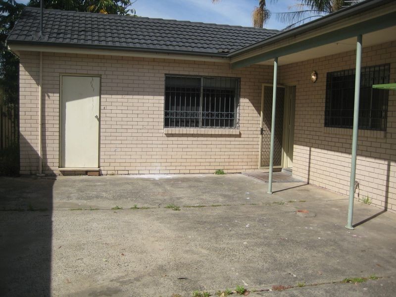 10 Kitson Place, Minto NSW 2566