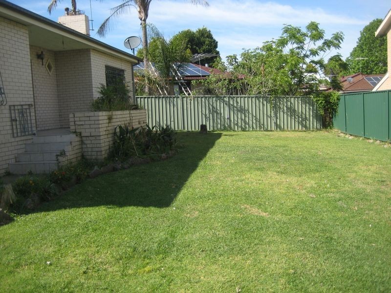 10 Kitson Place, Minto NSW 2566