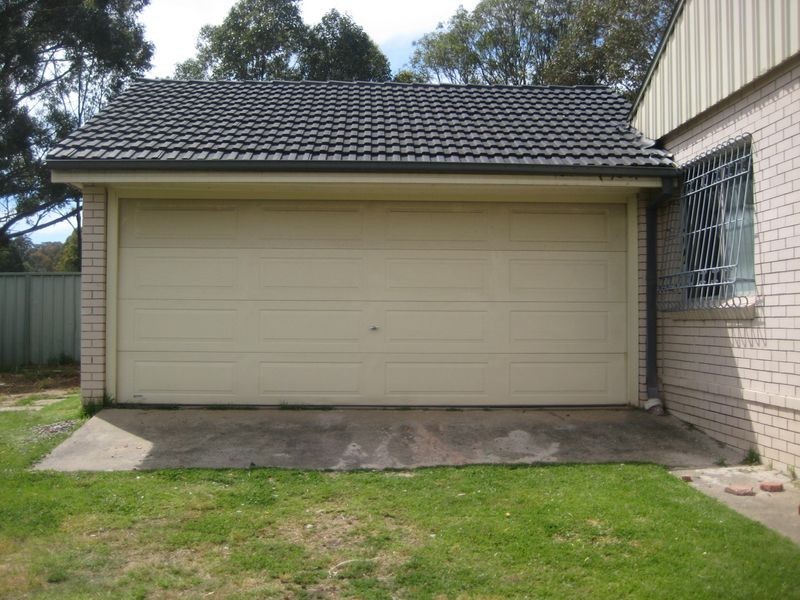 10 Kitson Place, Minto NSW 2566