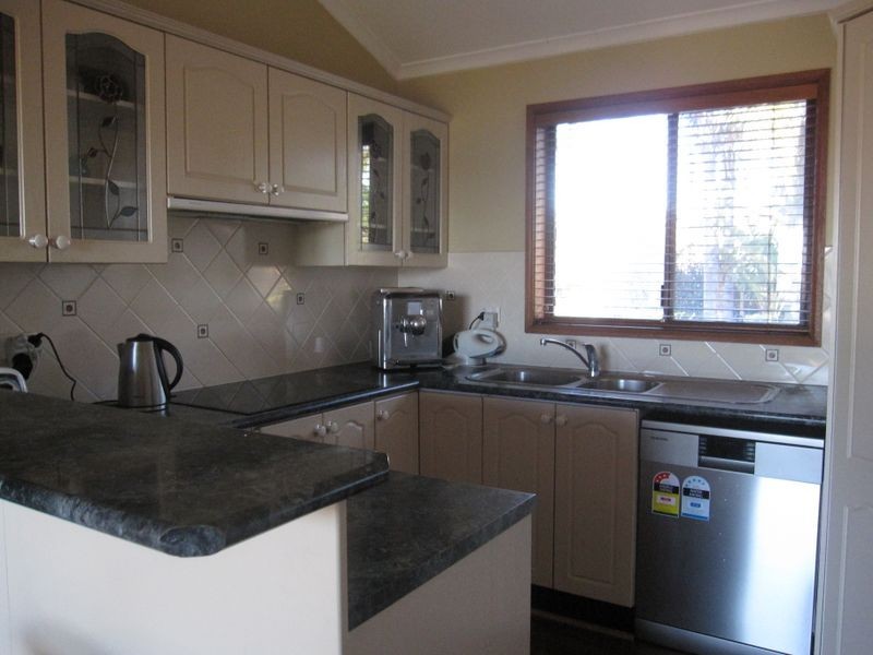5 Clement Place, Ingleburn NSW 2565