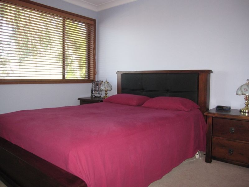 5 Clement Place, Ingleburn NSW 2565