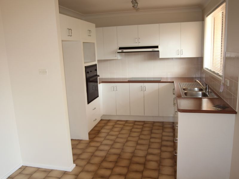 2/43 Chester Road, Ingleburn NSW 2565