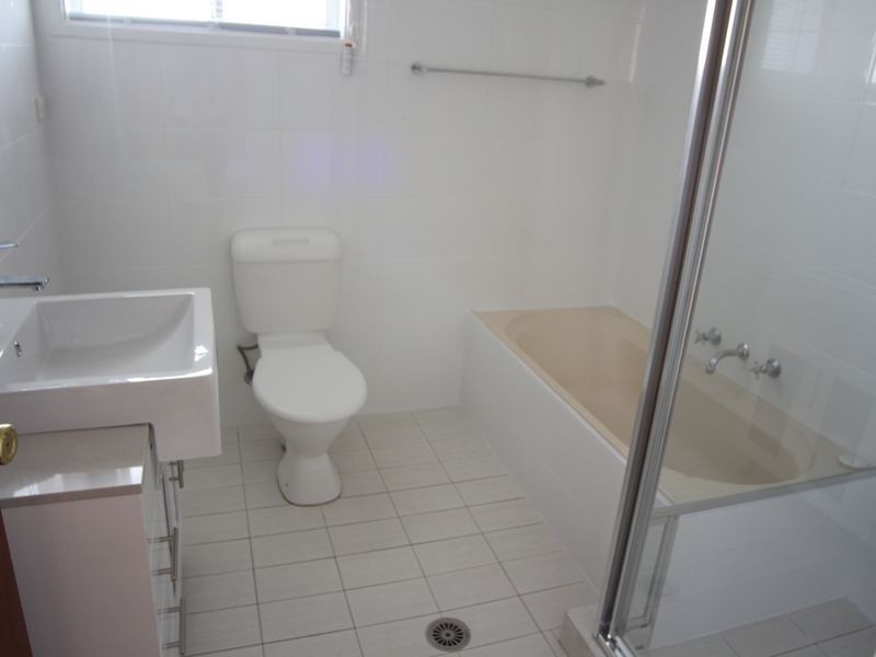 2/43 Chester Road, Ingleburn NSW 2565