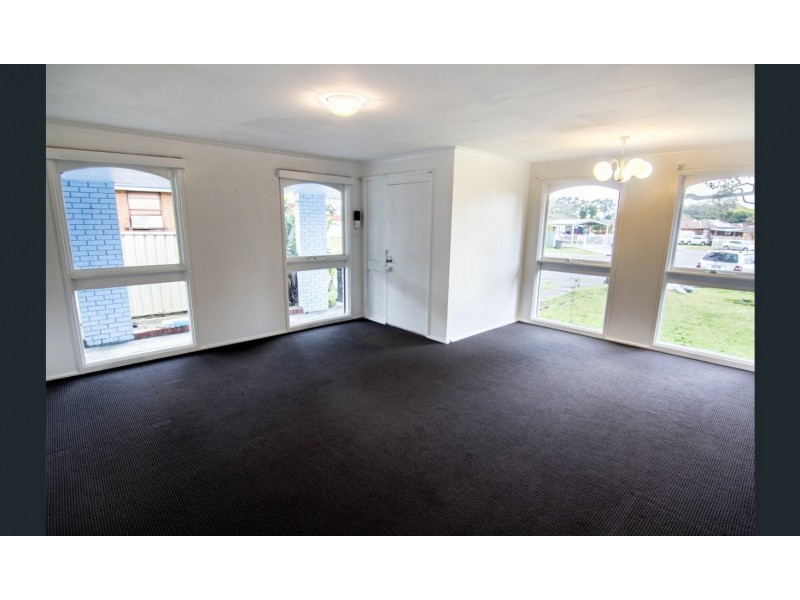 19 Lillas Place, Minto NSW 2566