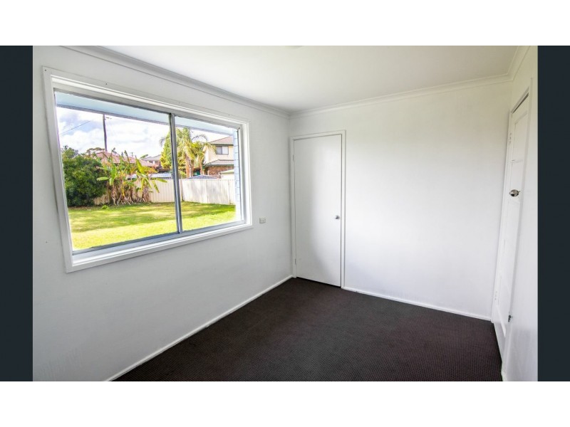 19 Lillas Place, Minto NSW 2566