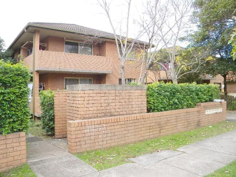 2/21 Fairmount St, Lakemba NSW 2195