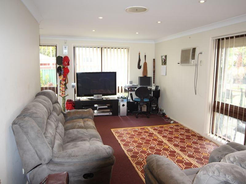 3 Kelburn Place, Airds NSW 2560