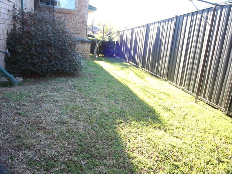 11/10 Bensley Rd., Macquarie Fields NSW 2564