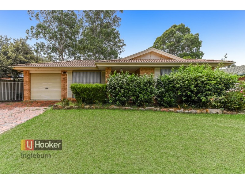 16 Blades Place, Mount Annan NSW 2567
