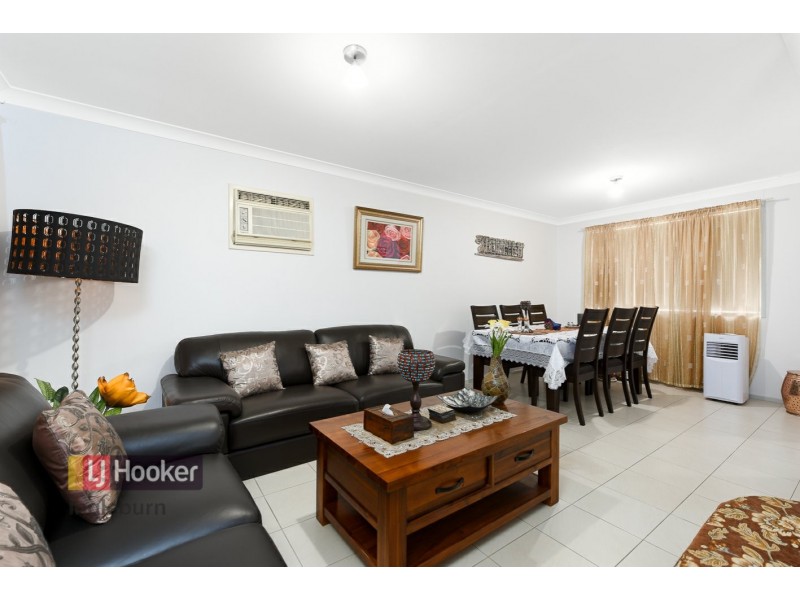 16 Blades Place, Mount Annan NSW 2567