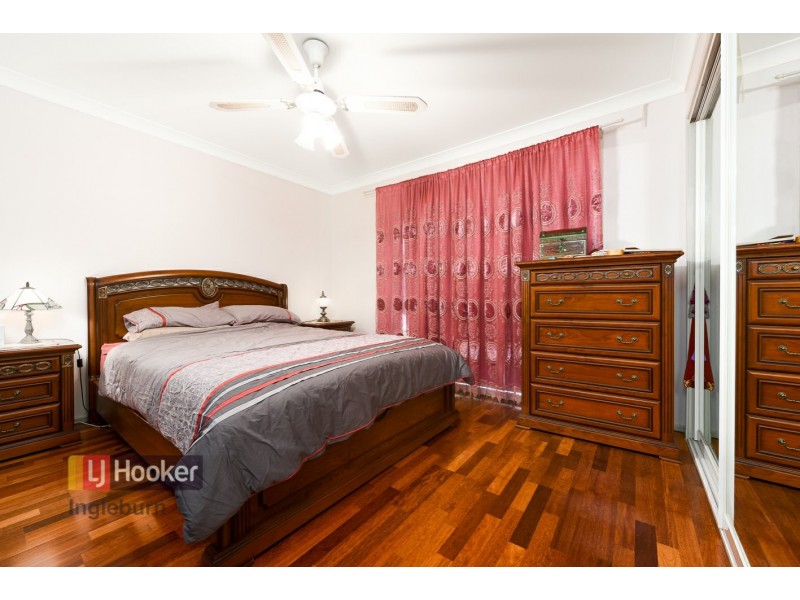16 Blades Place, Mount Annan NSW 2567