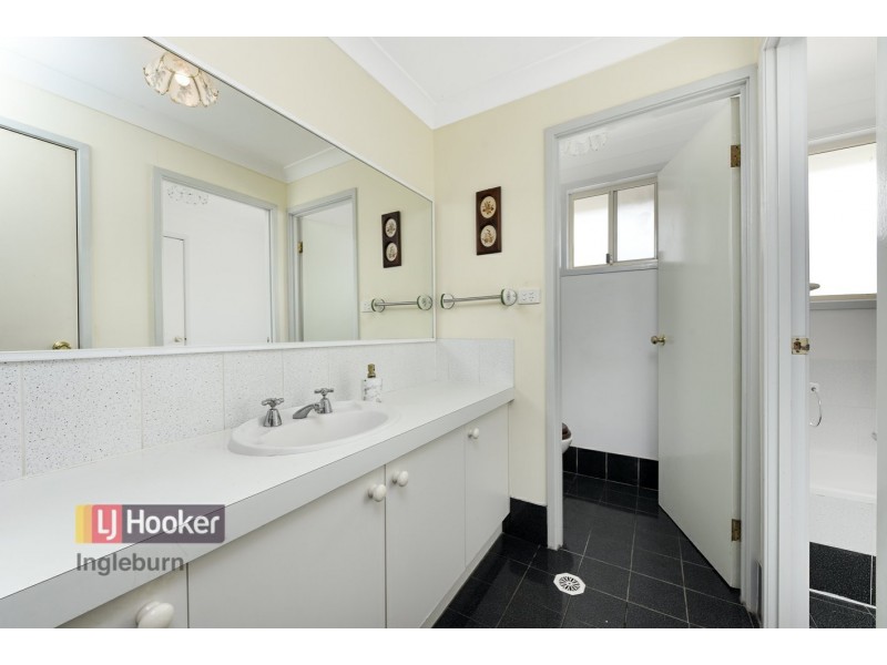 16 Blades Place, Mount Annan NSW 2567