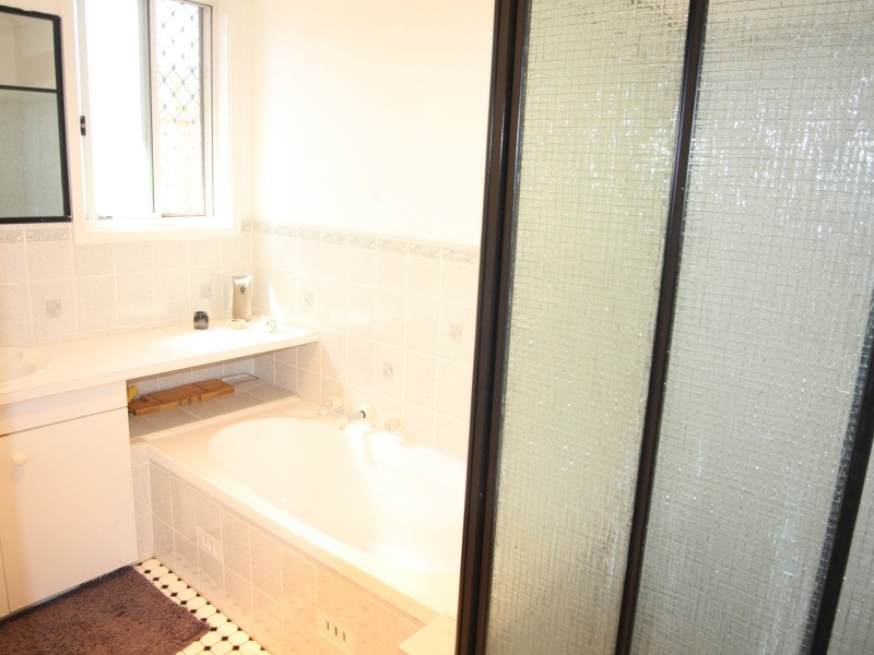 31 Skyfarmer Place, Raby NSW 2566