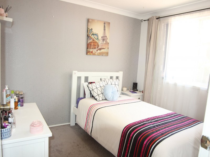 31 Skyfarmer Place, Raby NSW 2566