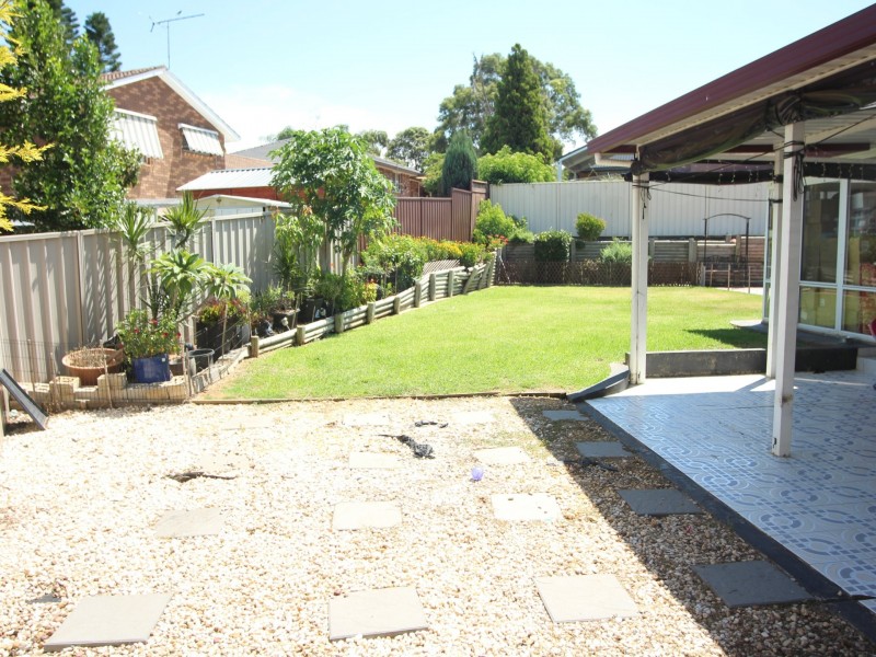 31 Skyfarmer Place, Raby NSW 2566