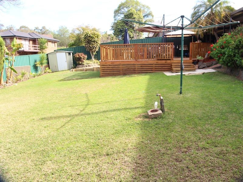 16 Amanda Place, Ingleburn NSW 2565