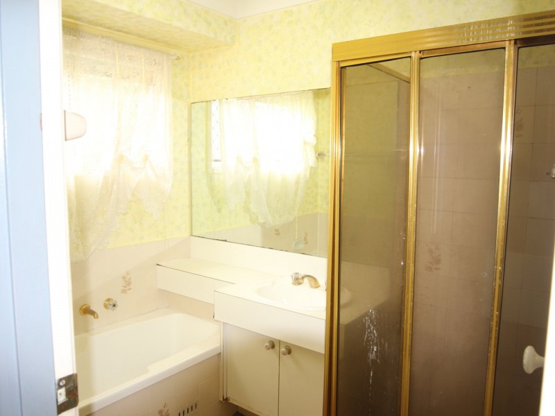 146 Helicia Road, Macquarie Fields NSW 2564