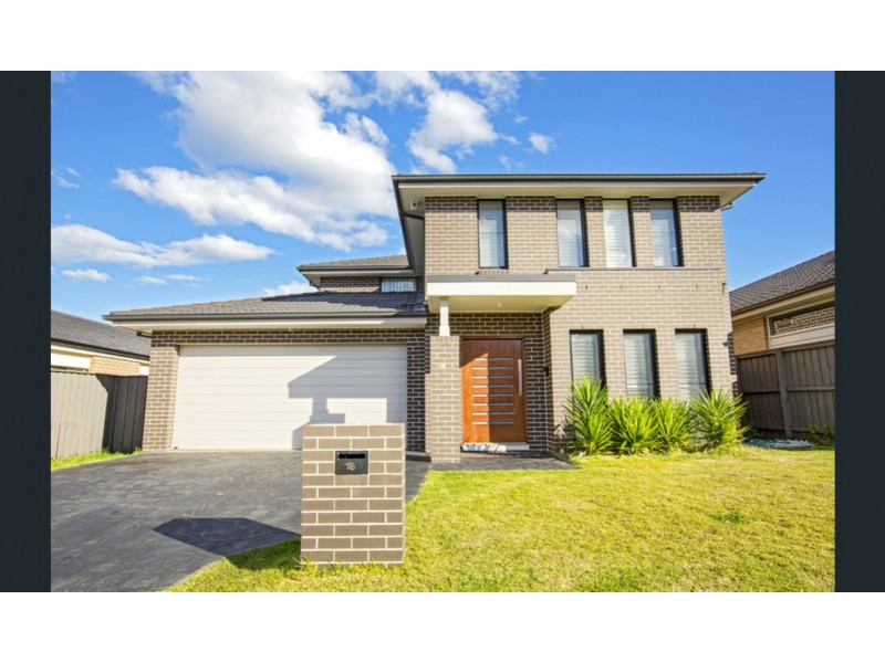 15 Pioneer Drive, Carnes Hill NSW 2171